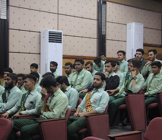 Visit-by-Quaid-e-Azam-Image-Twelve